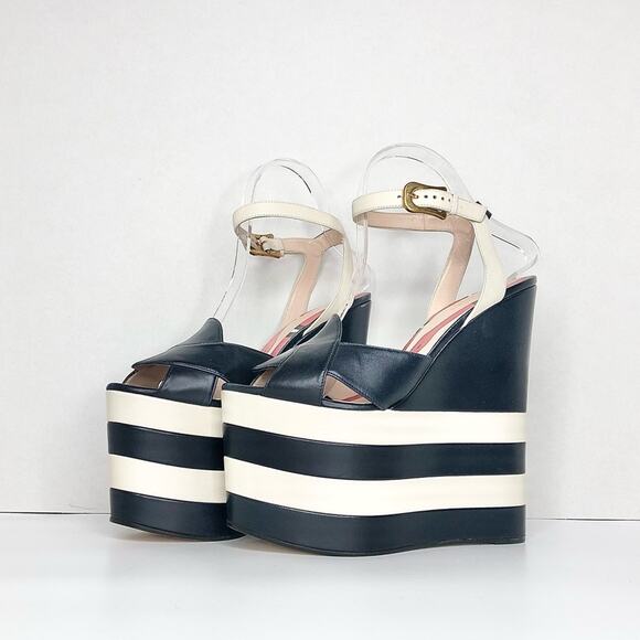 Gucci Sally Nappa Leather Navy Ivory Snake Platform Wedge Sandals 38.5 - Picture 1 of 11